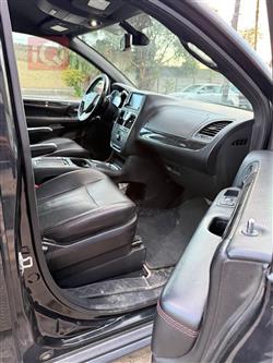 دودج جراند كارافان